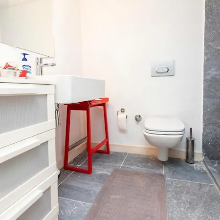Impressive House With Peaceful Garden In Bodrum Vila *
